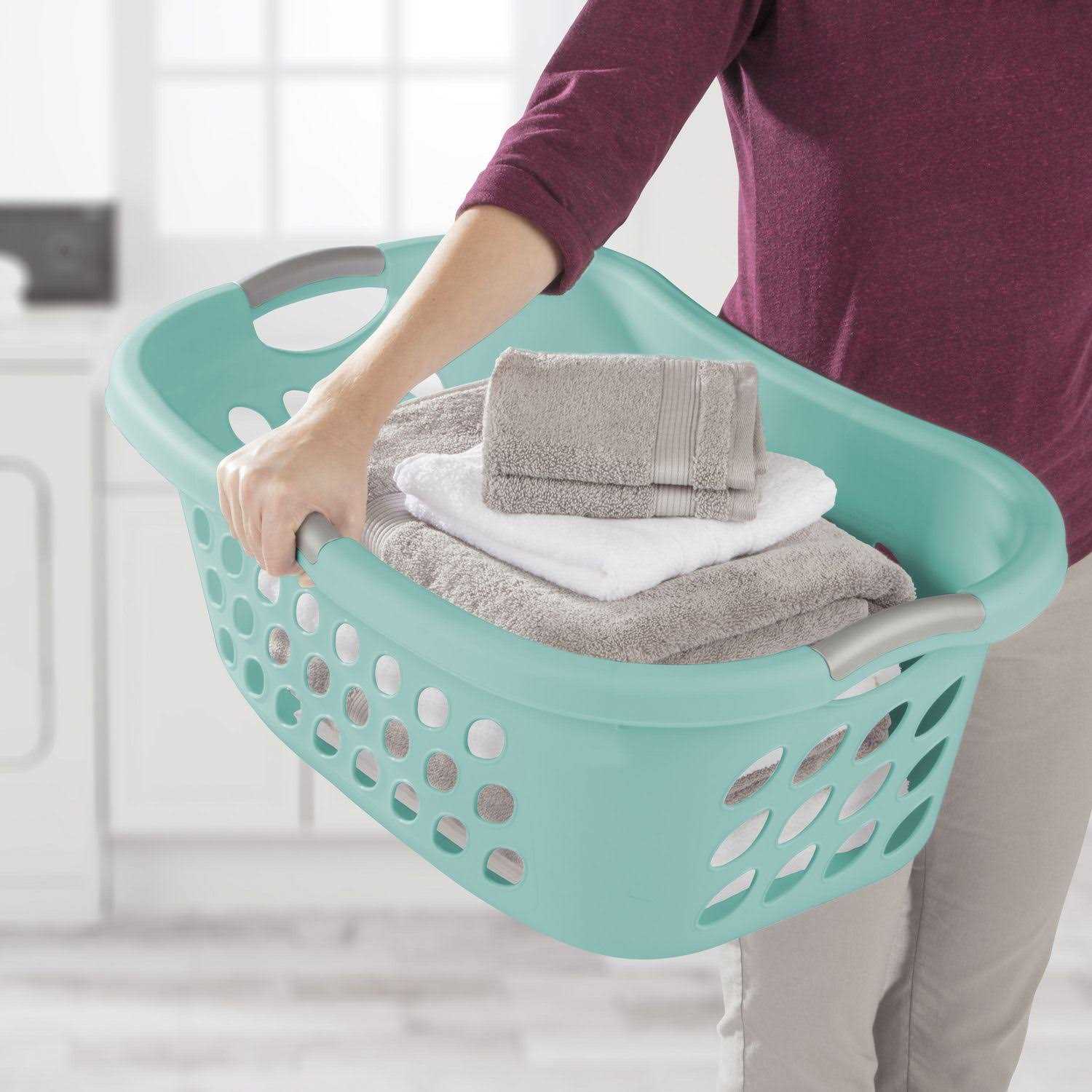 Sterilite 1.25 Bushel Ultra HipHold Laundry Basket - Image 4