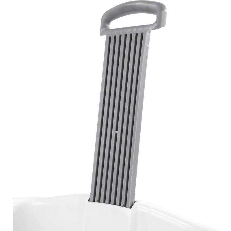Sterilite Wheeled Laundry Basket - Image 3