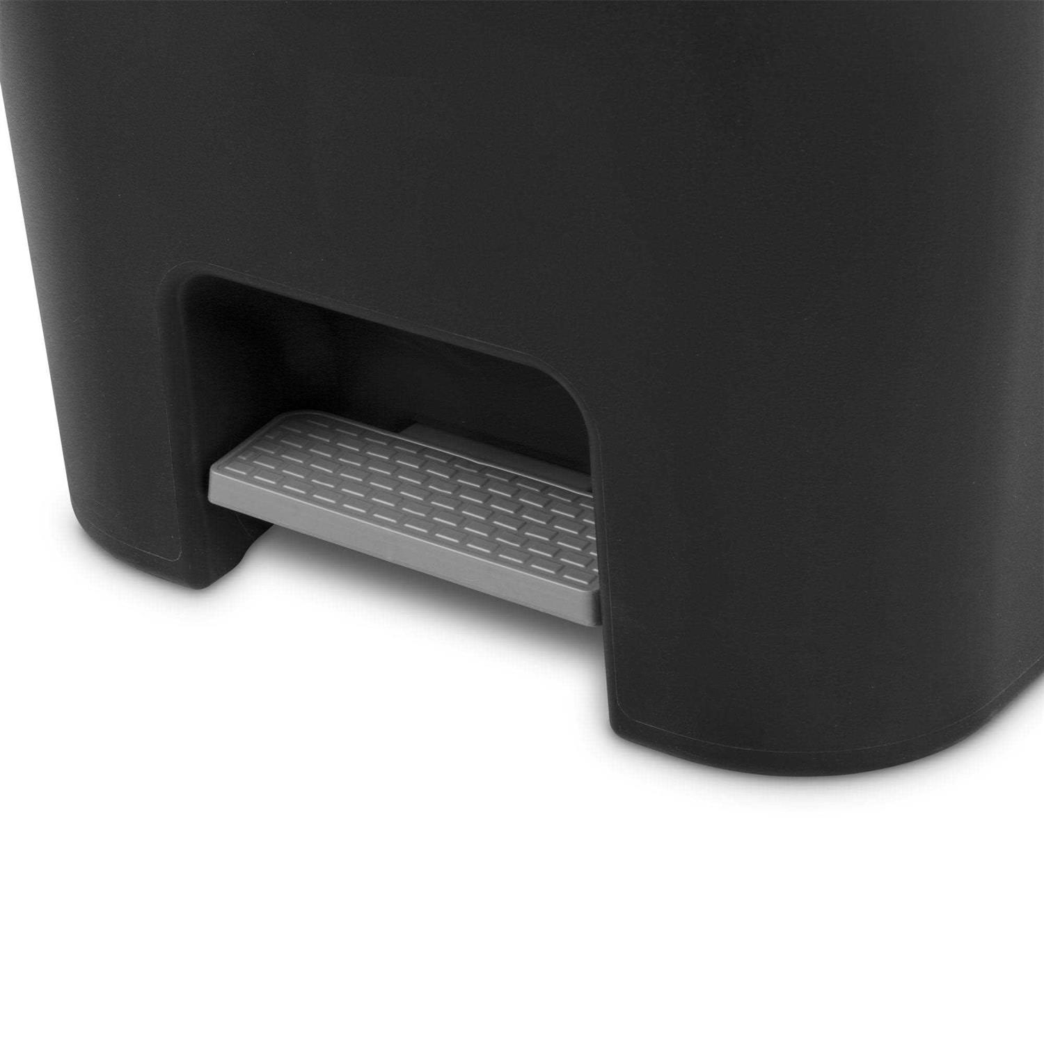 Sterilite Step On Wastebasket - Image 4