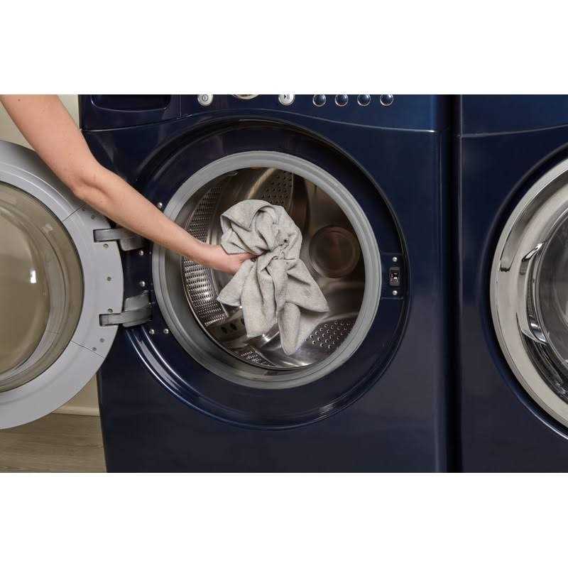 Rubbermaid 24-Pack Microfiber Cloth - Image 4