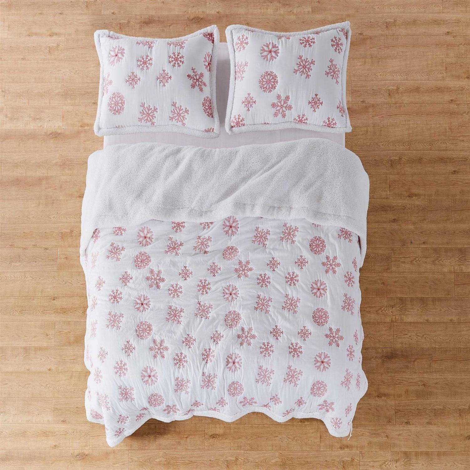 Levtex Home Red Snowflake Sherpa Quilt Set - Image 4