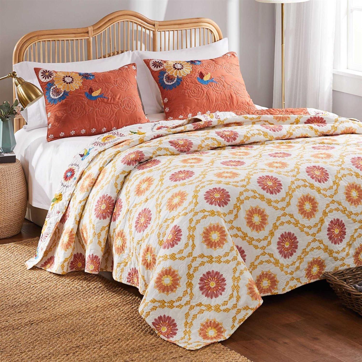 Barefoot Bungalow Topanga Quilt Set - Image 3