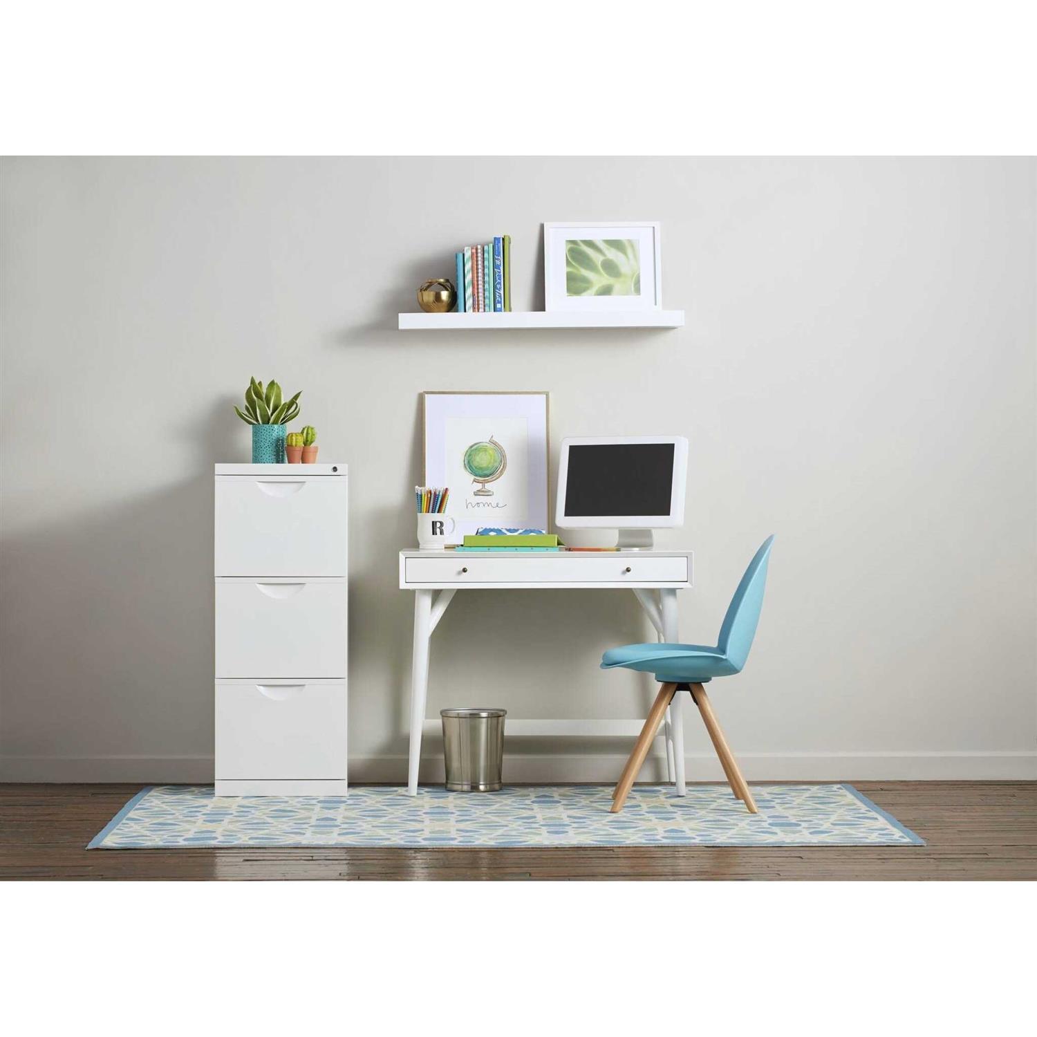 GE Refresh 40-Watt EQ B11 Daylight Candelabra Base Dimmable LED Light Bulb 42286 - Image 5