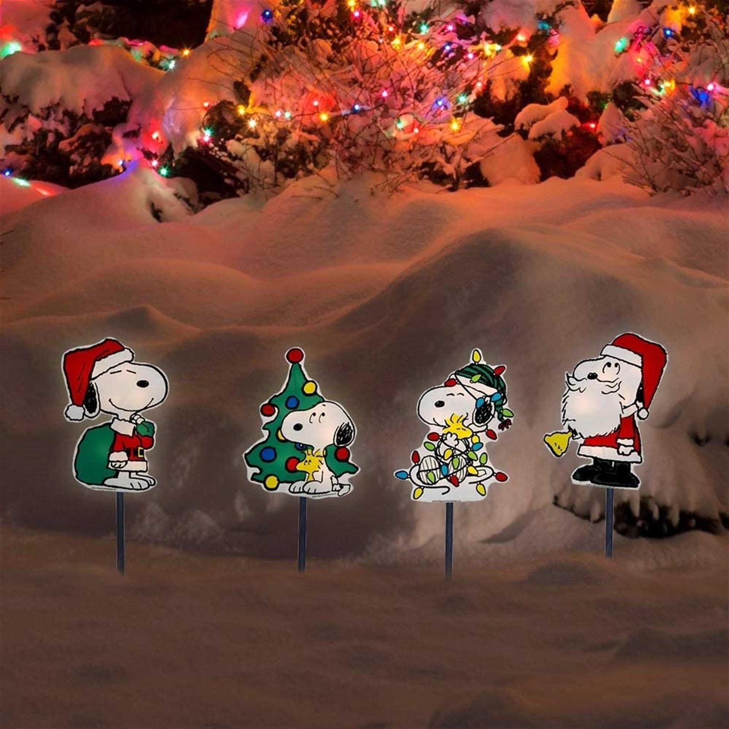 ProductWorks Peanuts 2D LED Pre-Lit Flat PVC Pathway Markers - Image 3