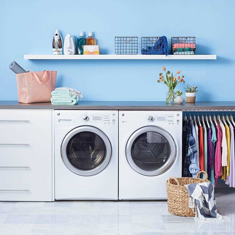 GE Refresh 60-Watt EQ A19 Daylight Dimmable LED Light Bulb - Image 5