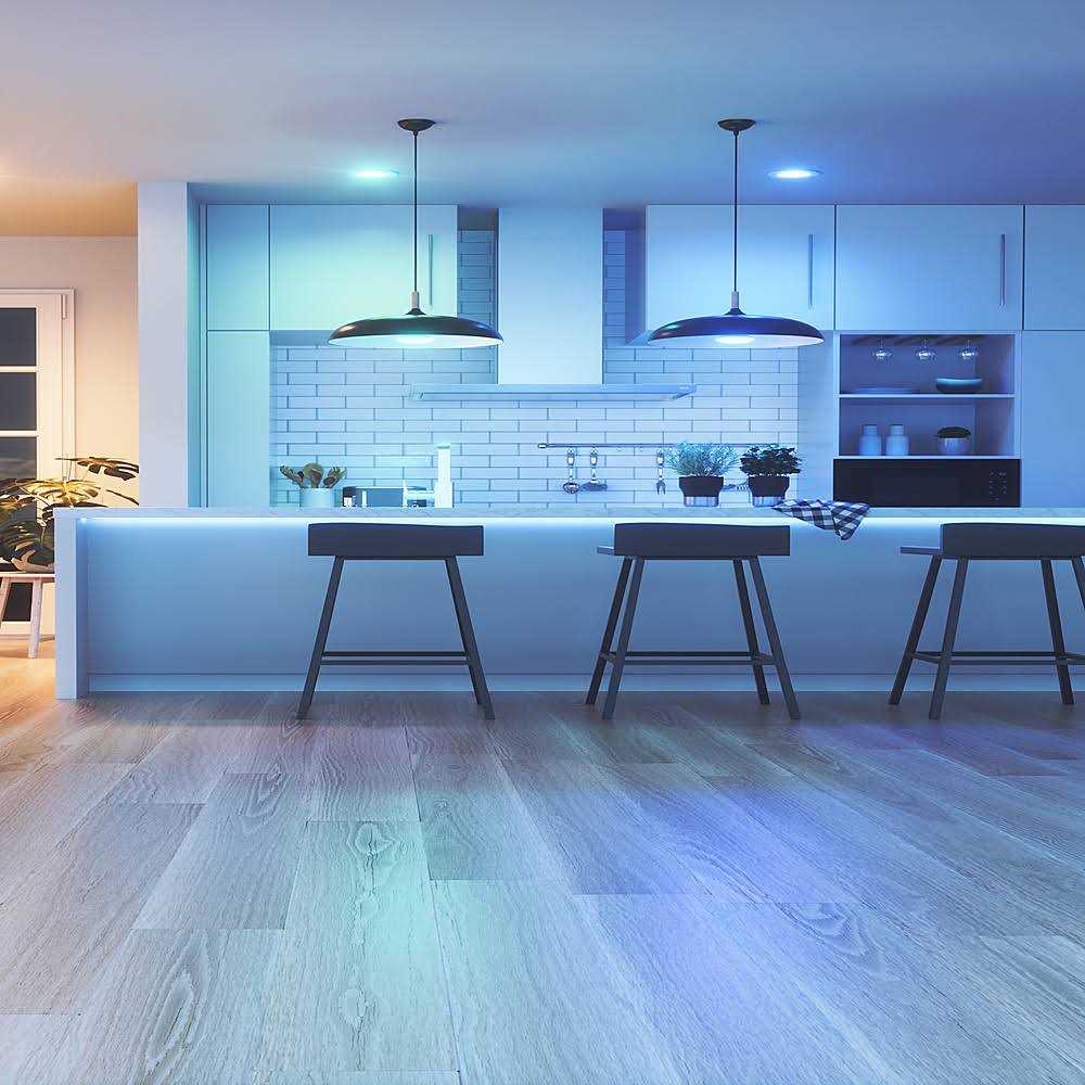 Nanoleaf Essentials Matter BR30 Smart LED Light Bulb - Image 3