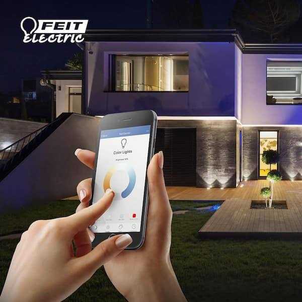 Feit Electric PAR38 Smart LED Light Bulb - Image 4