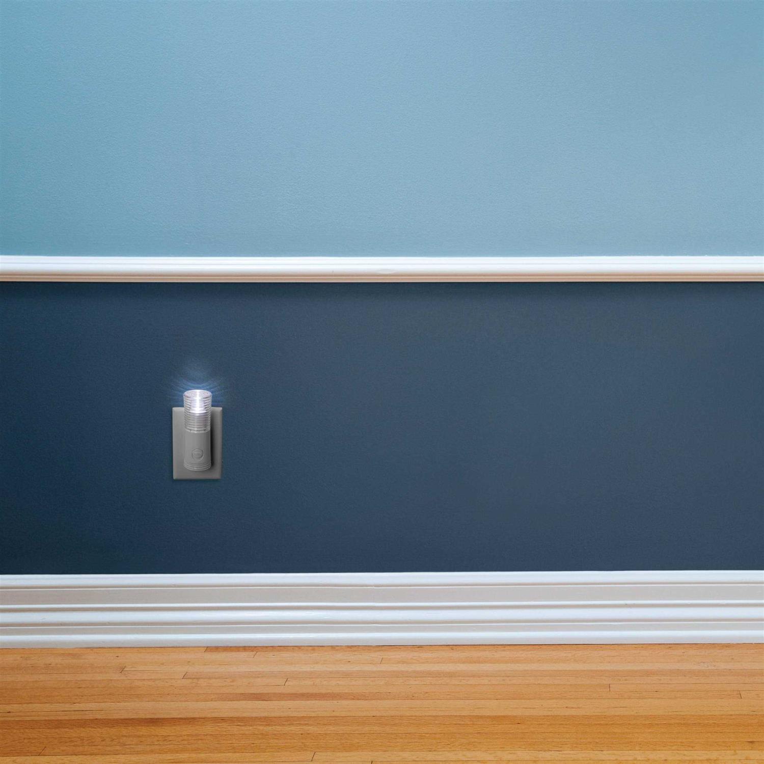 Feit Electric Night Light Bulb - Image 3