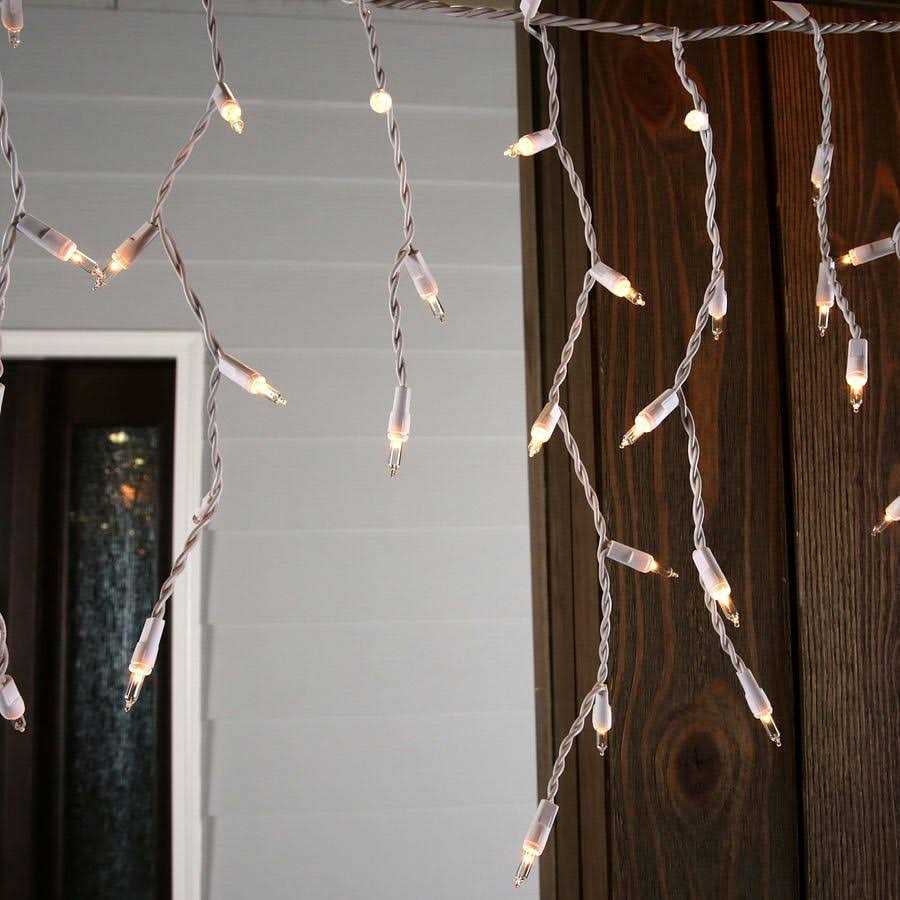 GE Constant On 600 Count White Icicle Style Lights - Image 4
