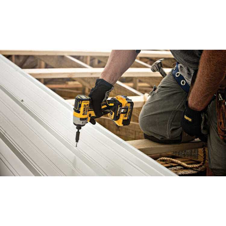 DeWalt DWOAS6PS Pole Saw Attachment - Image 4