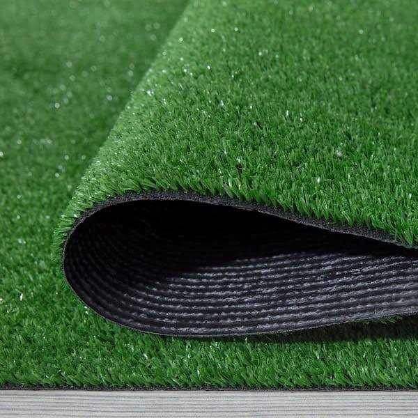 Ottomanson Waterproof Solid Grass Indoor/Outdoor Artificial Grass Rug - Image 4