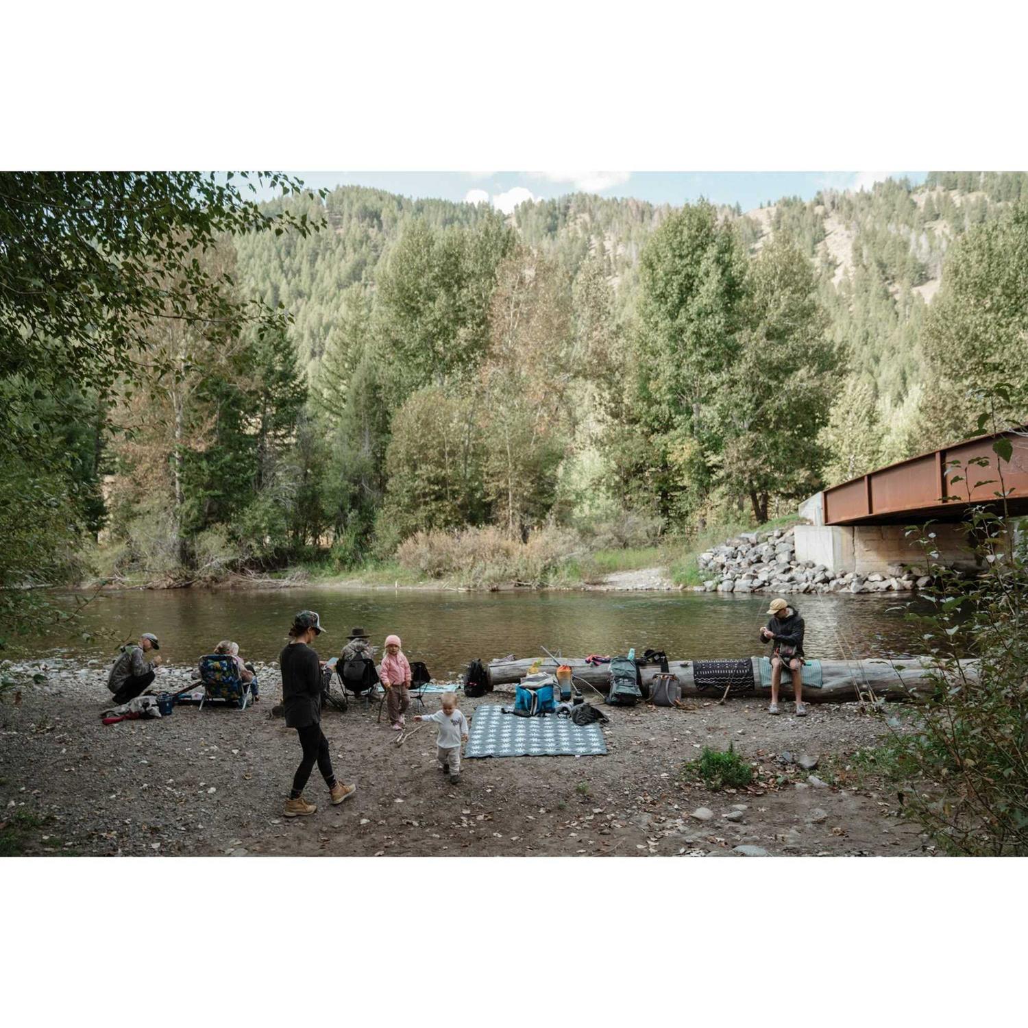 Nomadix Puffer Blanket - Image 3