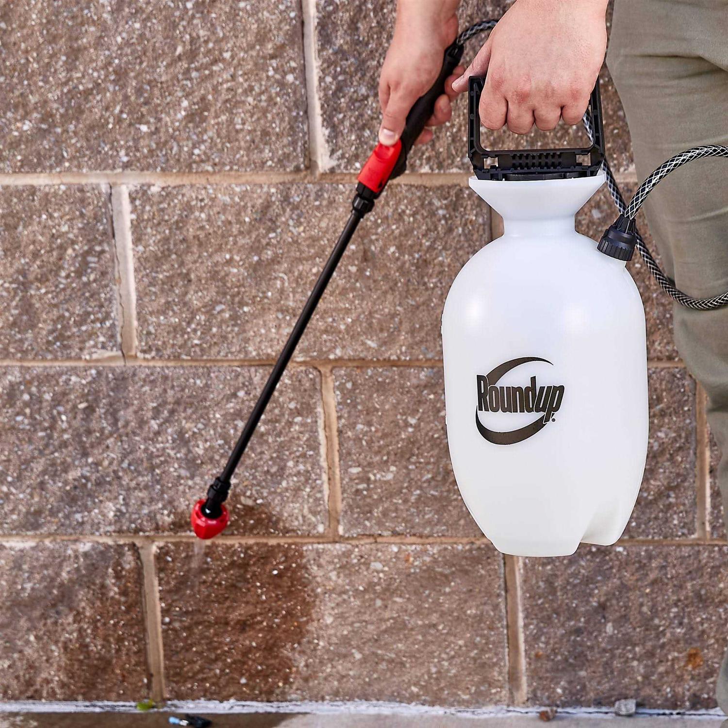 Roundup 1-Gallon Plastic Handheld Sprayer - Image 4